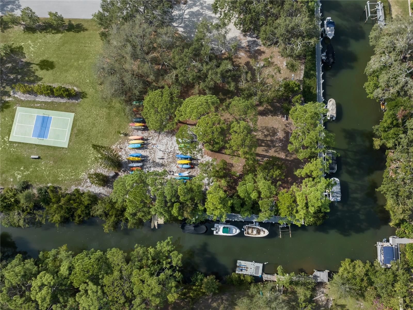 FAIRWINDS VILLAGE 2 - Residential