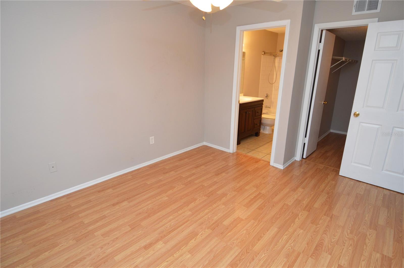 THE GRAND RESERVE CONDO - Residential Lease