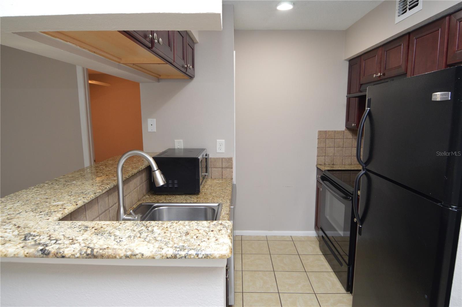 THE GRAND RESERVE CONDO - Residential Lease