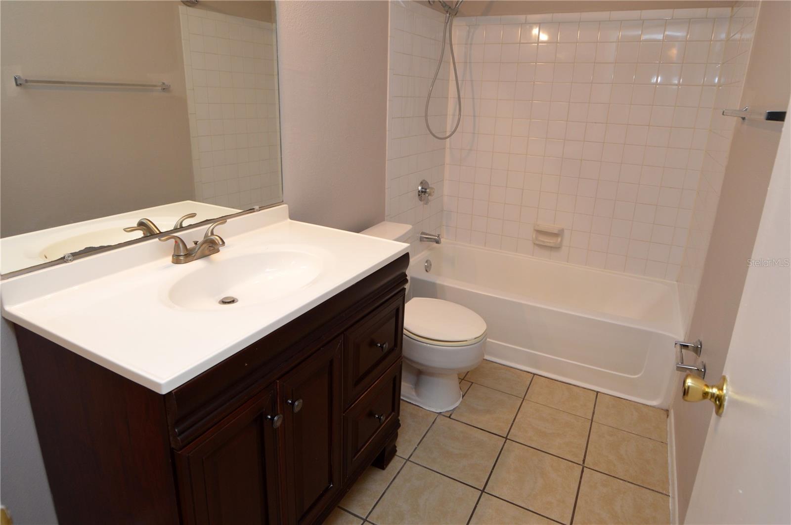 THE GRAND RESERVE CONDO - Residential Lease