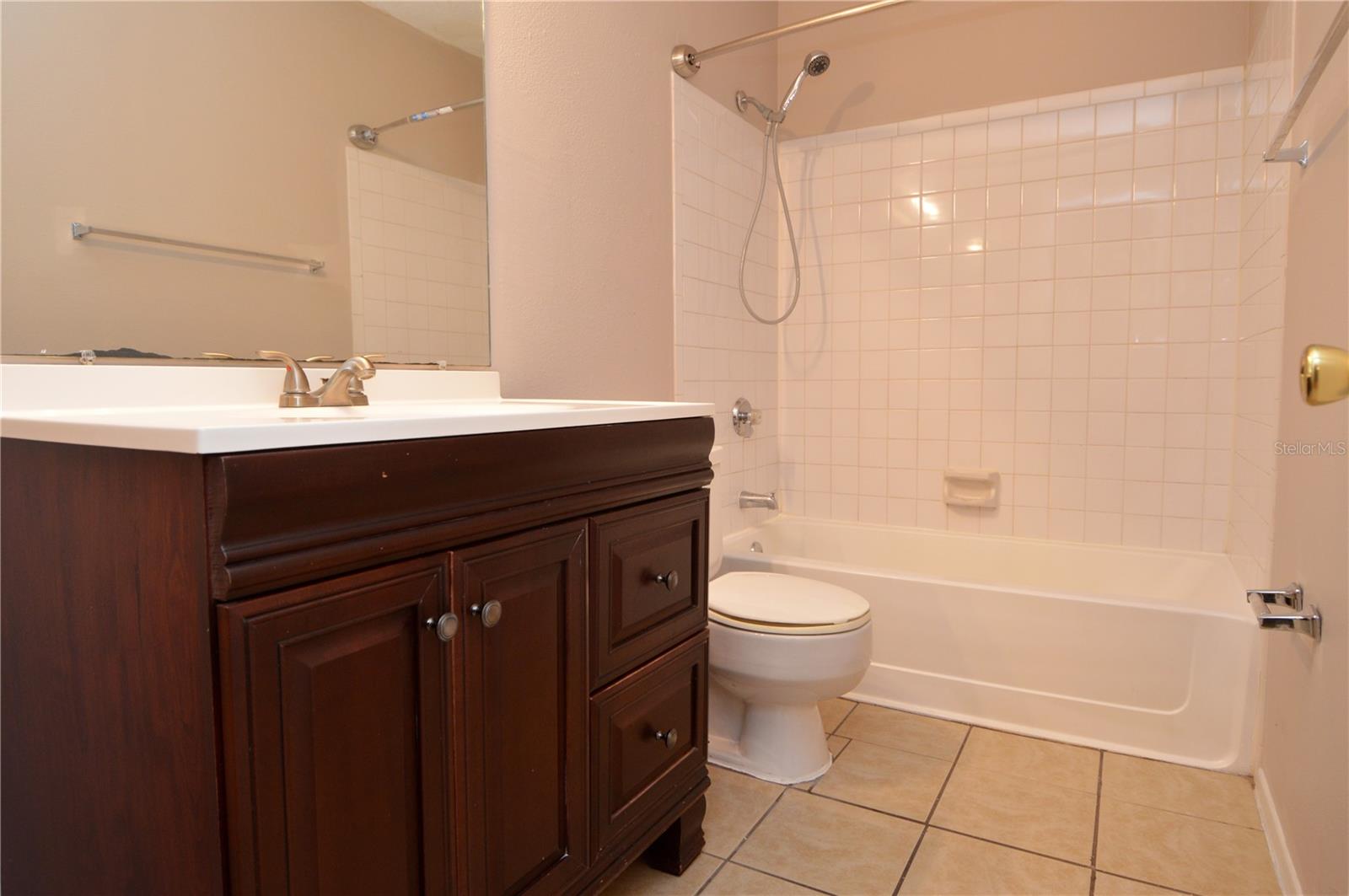 THE GRAND RESERVE CONDO - Residential Lease