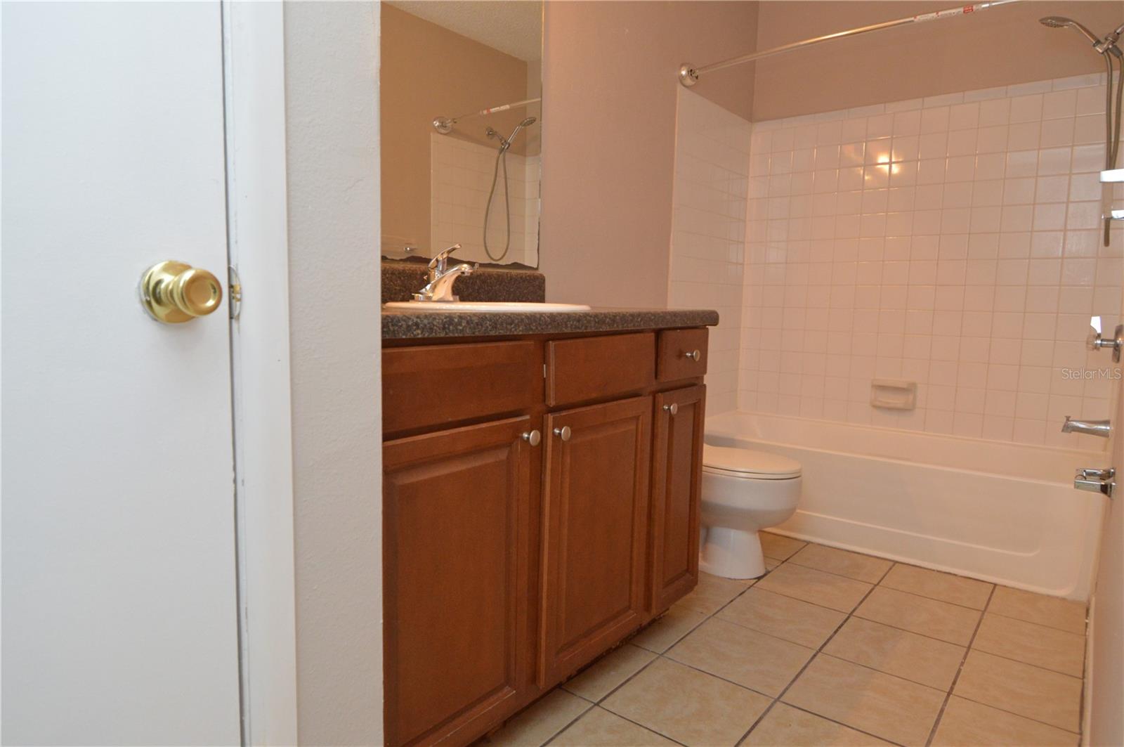 THE GRAND RESERVE CONDO - Residential Lease