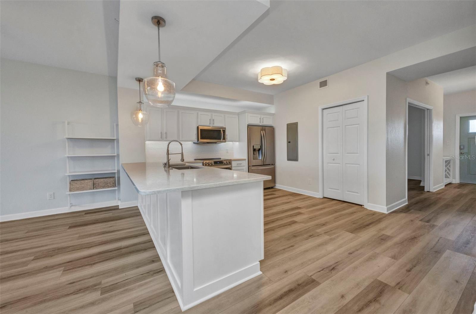 900 E MARION AVENUE 1203
