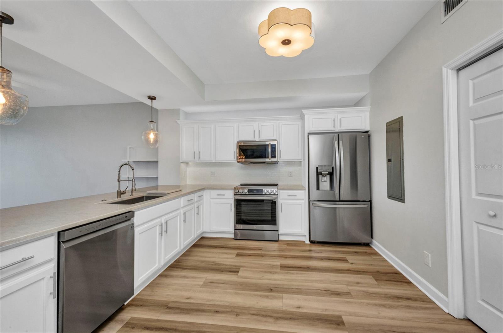900 E MARION AVENUE 1203