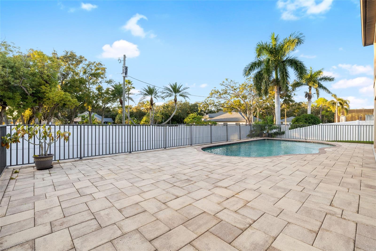 HERITAGE RESERVE - Residential