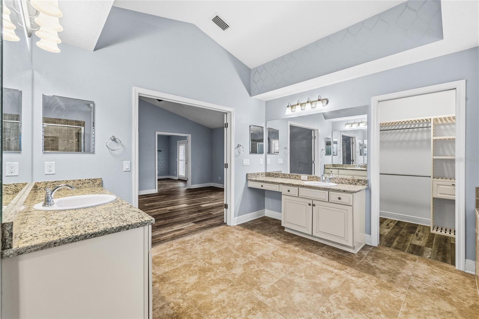 HERITAGE RESERVE - Residential