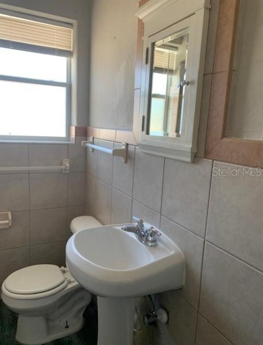 POWELLS ADD - Residential Lease