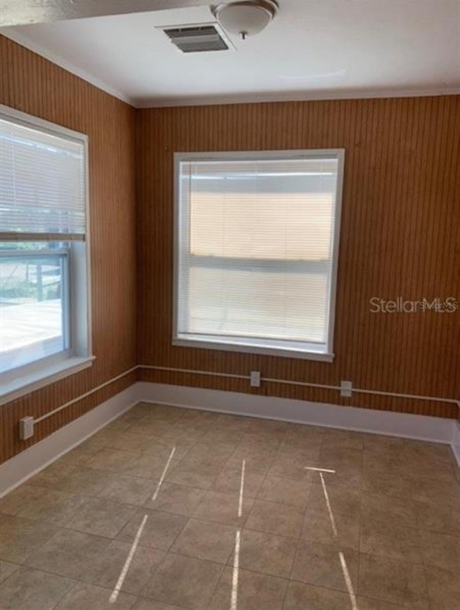 POWELLS ADD - Residential Lease