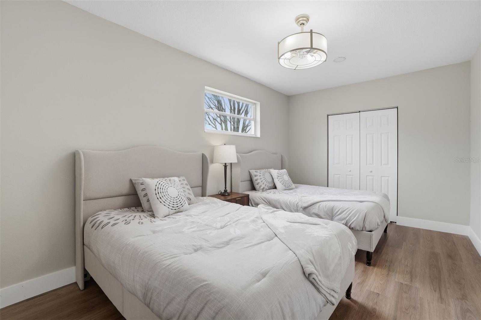 ENGLEWOOD PARK - Residential