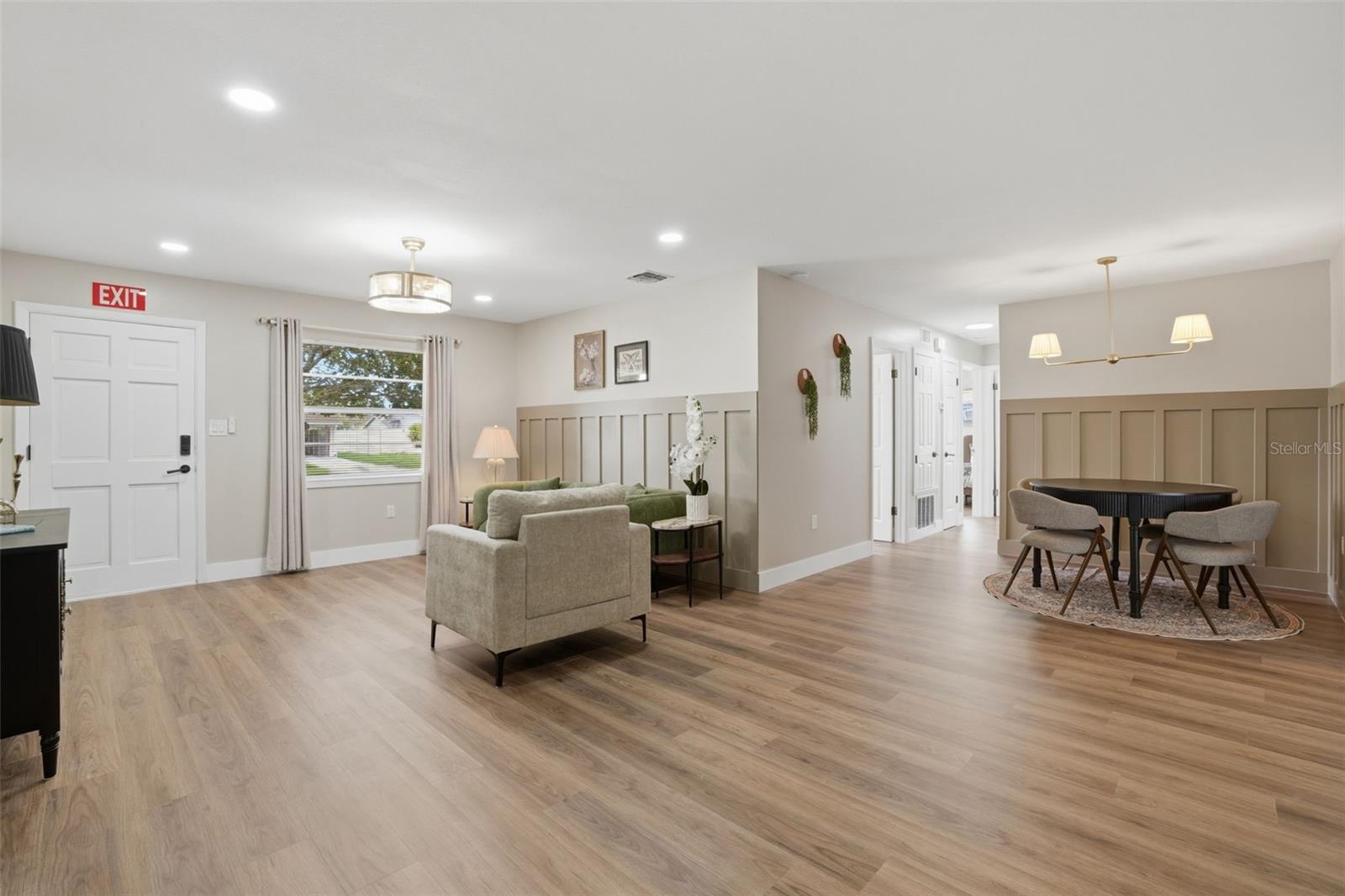 ENGLEWOOD PARK - Residential