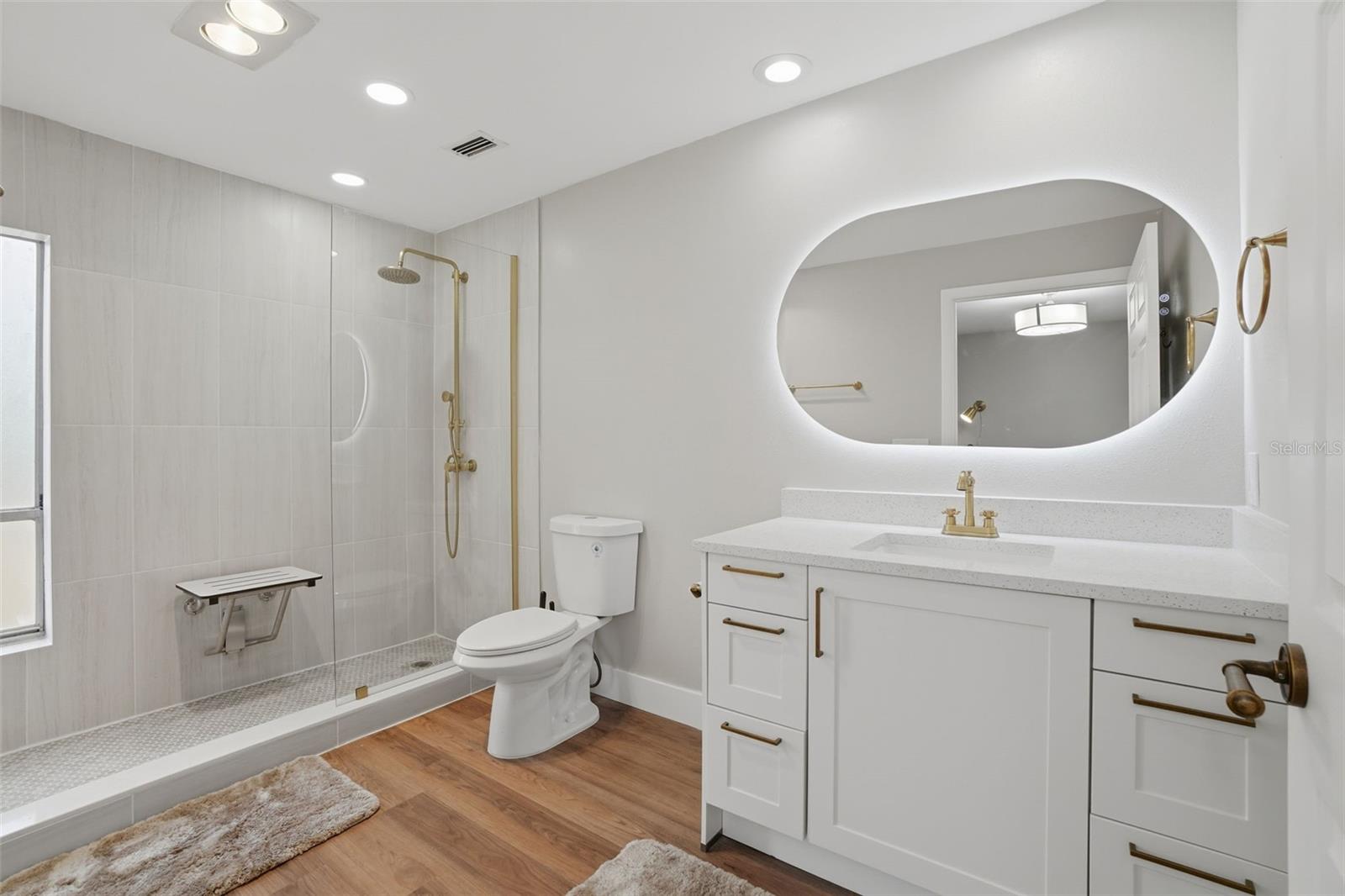 ENGLEWOOD PARK - Residential