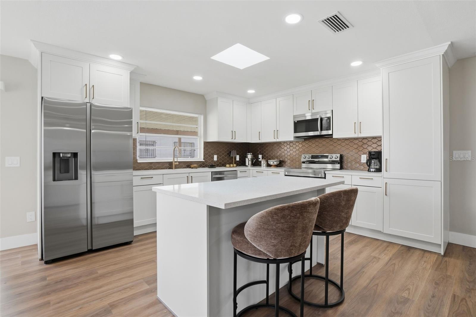 ENGLEWOOD PARK - Residential