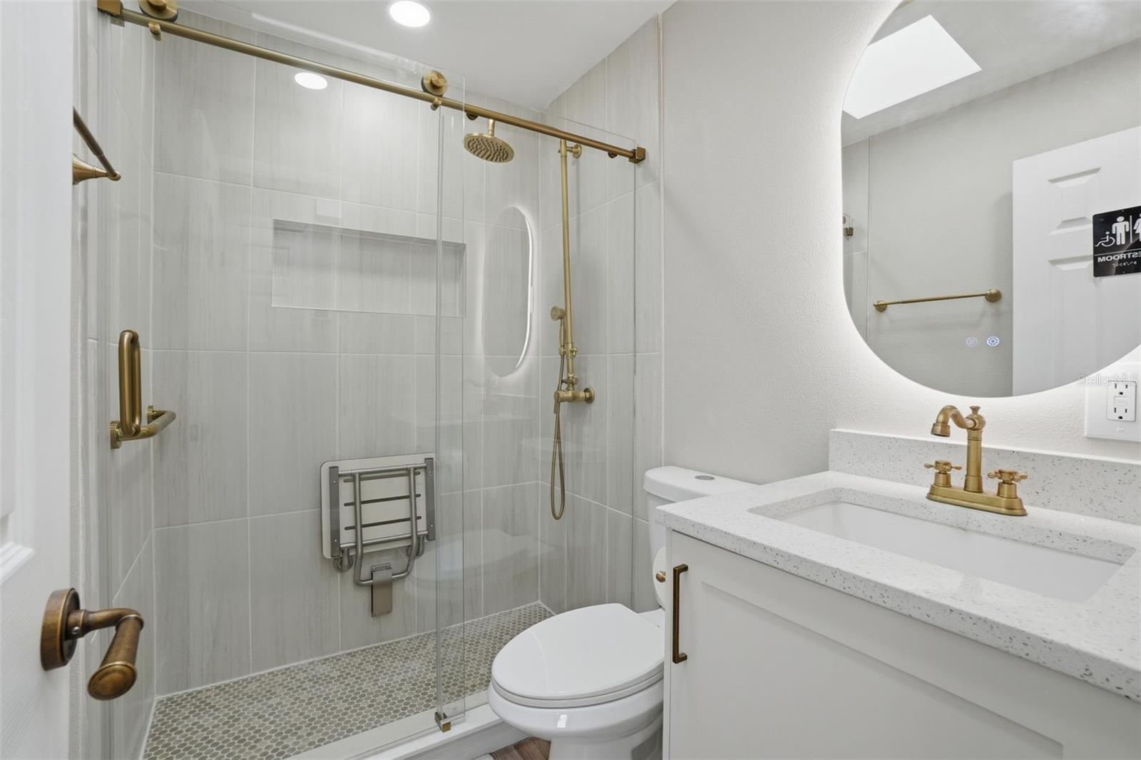 ENGLEWOOD PARK - Residential