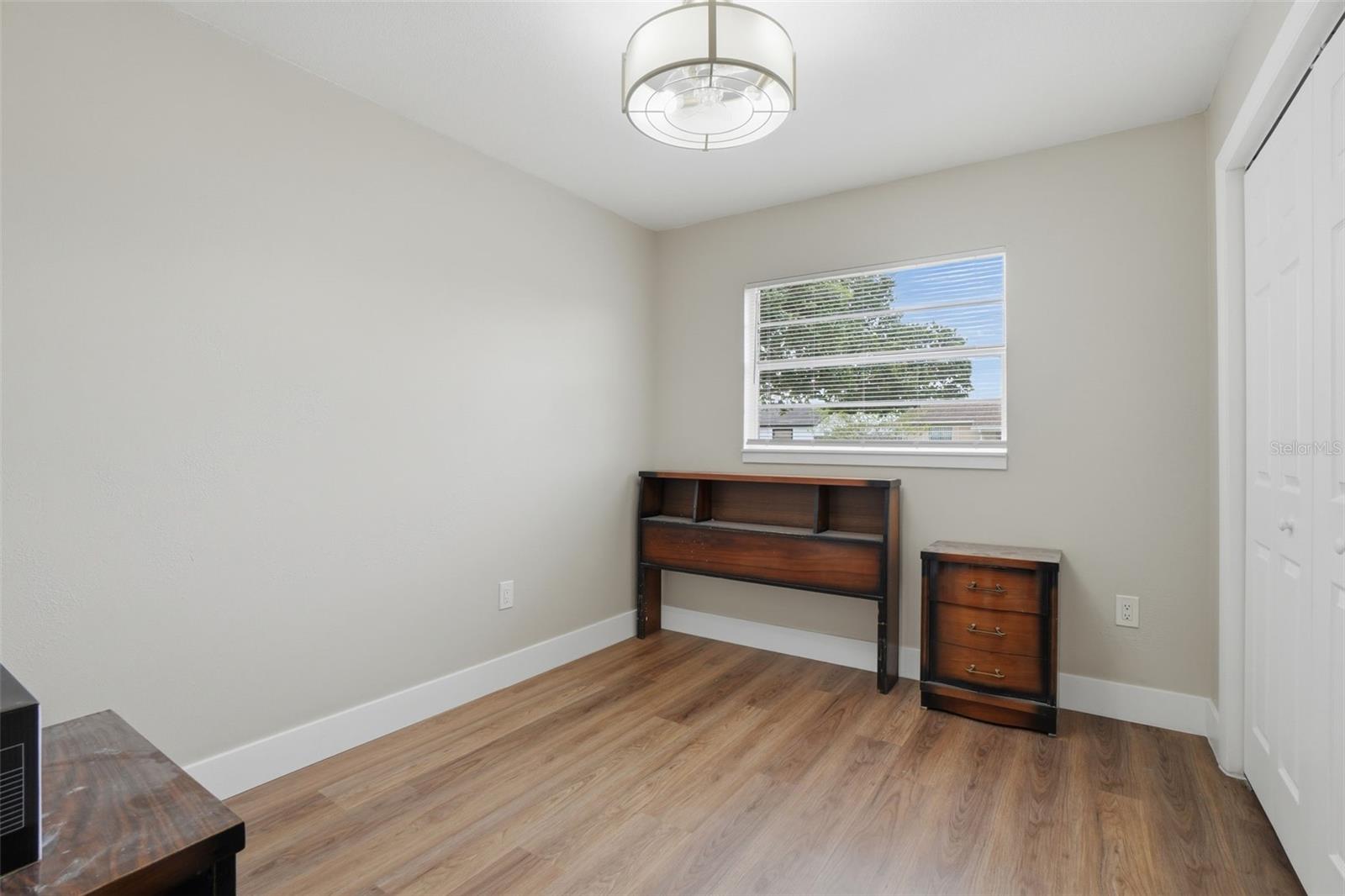 ENGLEWOOD PARK - Residential