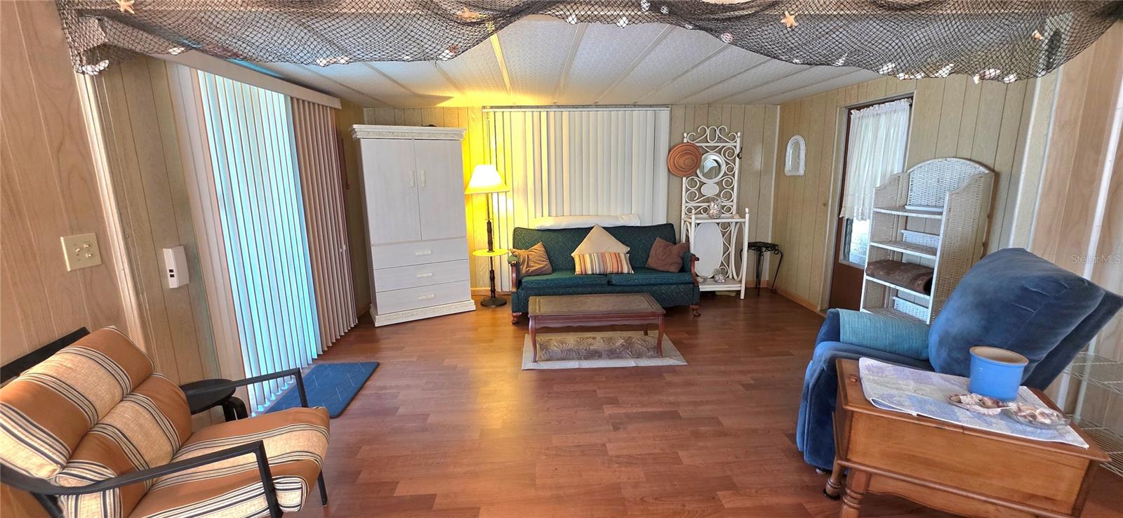 UNREC SUB OF TRACTS 5 & 12 OF ZEPHYRHILLS COLONY - Residential