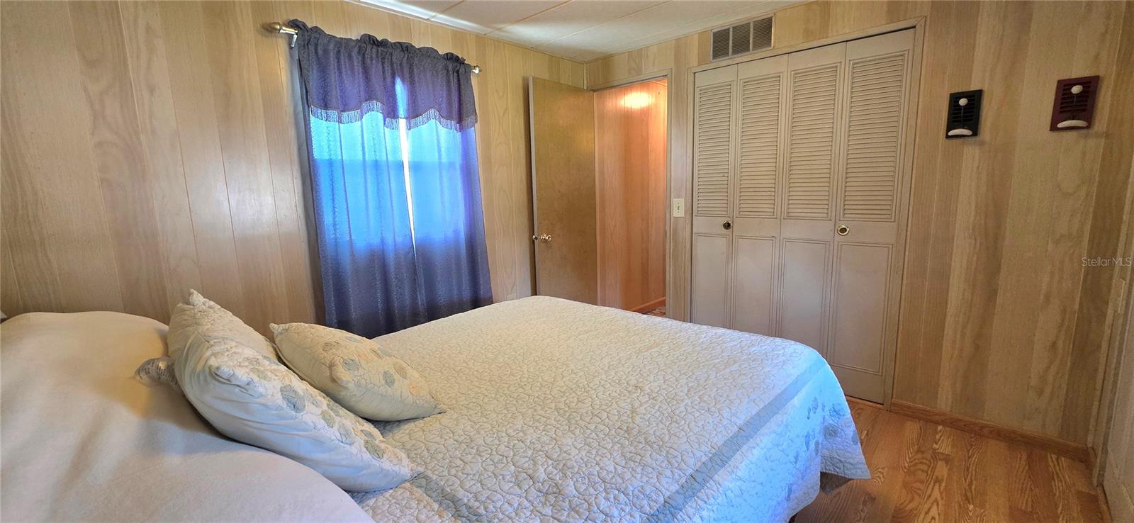 UNREC SUB OF TRACTS 5 & 12 OF ZEPHYRHILLS COLONY - Residential