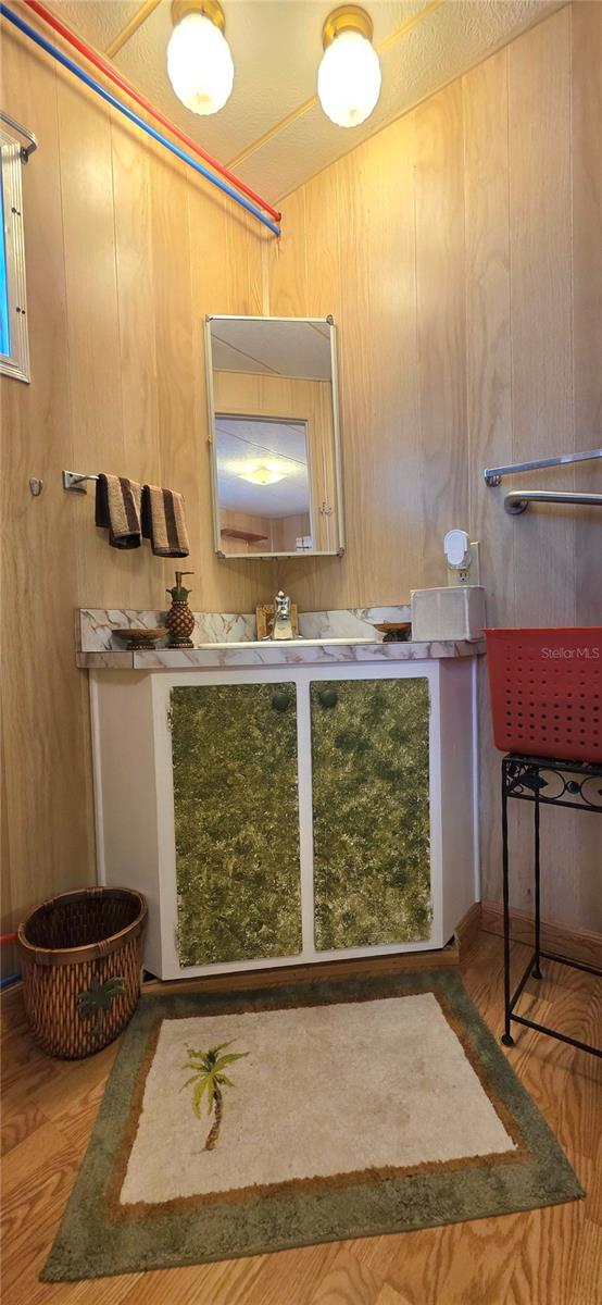 UNREC SUB OF TRACTS 5 & 12 OF ZEPHYRHILLS COLONY - Residential