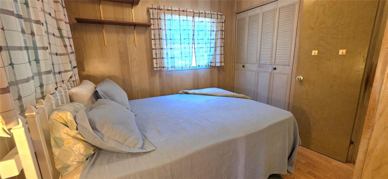 UNREC SUB OF TRACTS 5 & 12 OF ZEPHYRHILLS COLONY - Residential