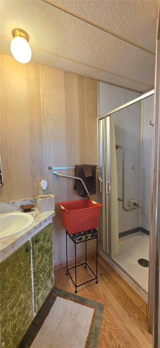 UNREC SUB OF TRACTS 5 & 12 OF ZEPHYRHILLS COLONY - Residential