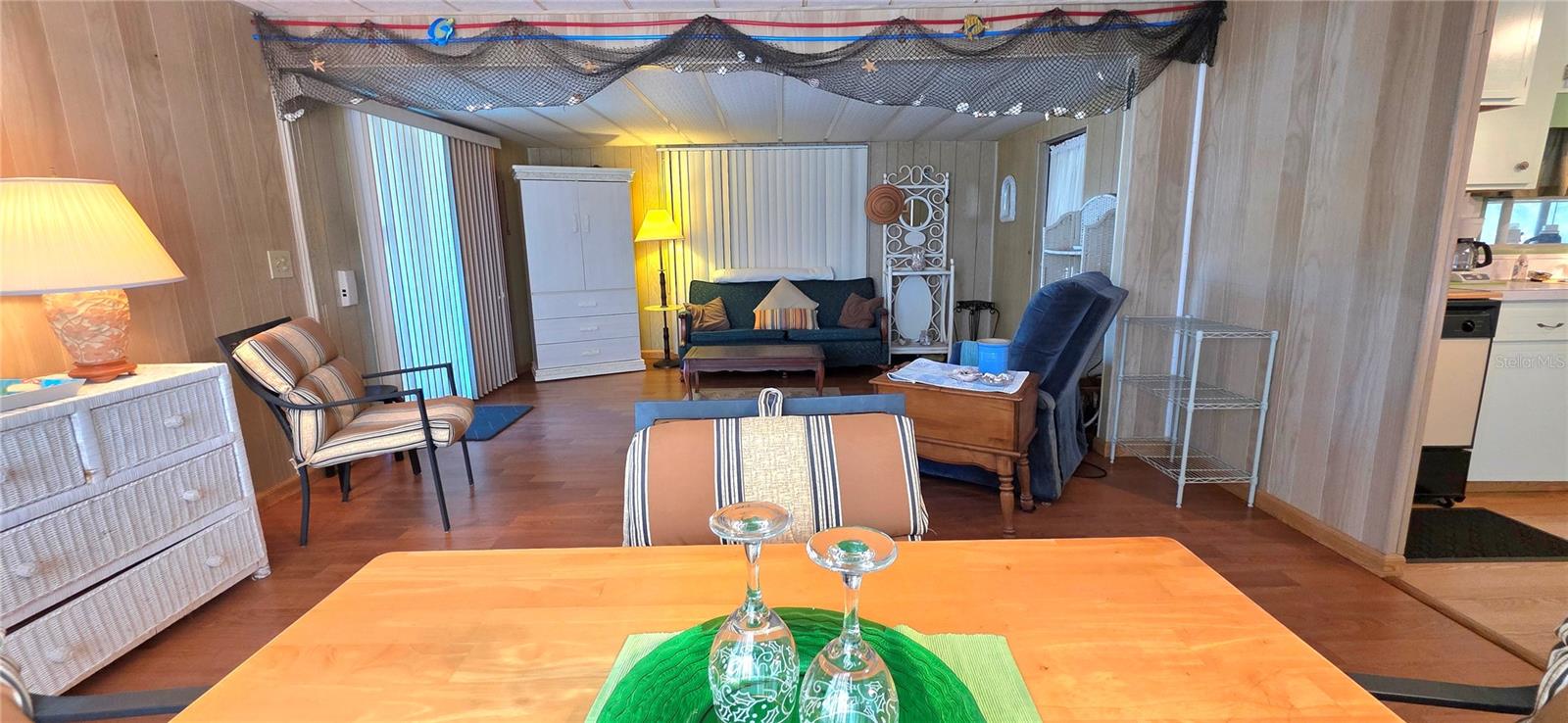 UNREC SUB OF TRACTS 5 & 12 OF ZEPHYRHILLS COLONY - Residential