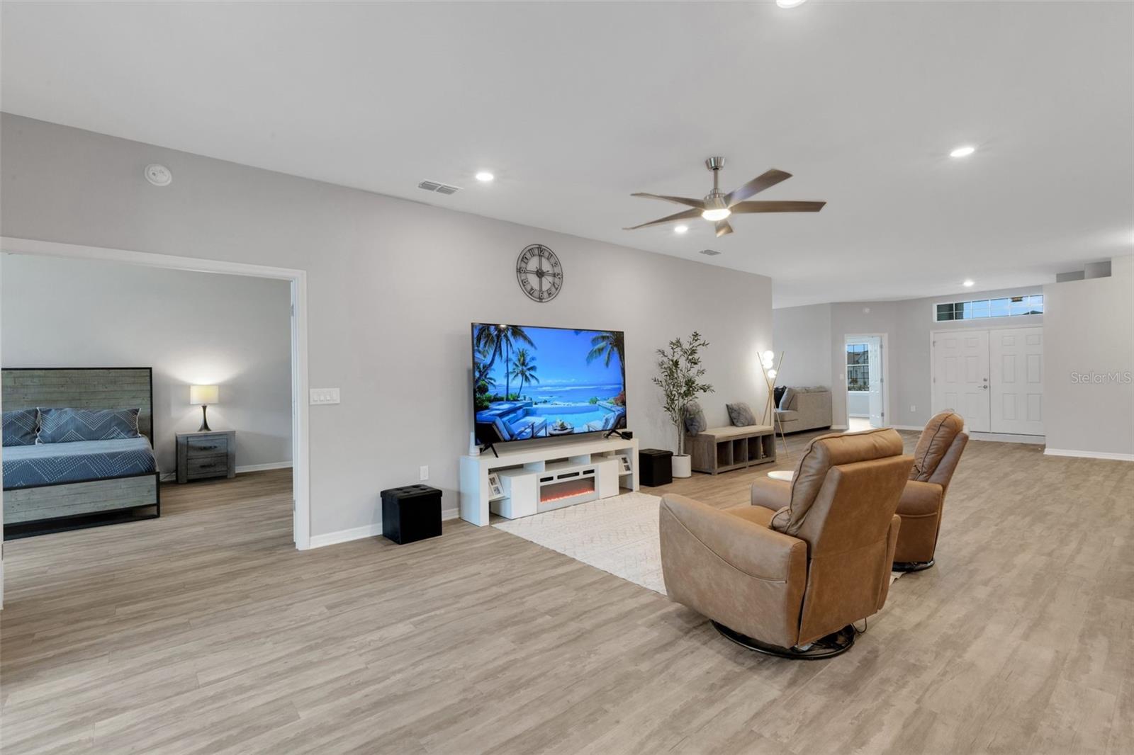 BRIDGEPORT LAKES PH 1 - Residential