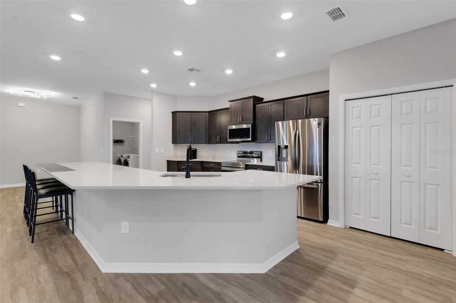 BRIDGEPORT LAKES PH 1 - Residential