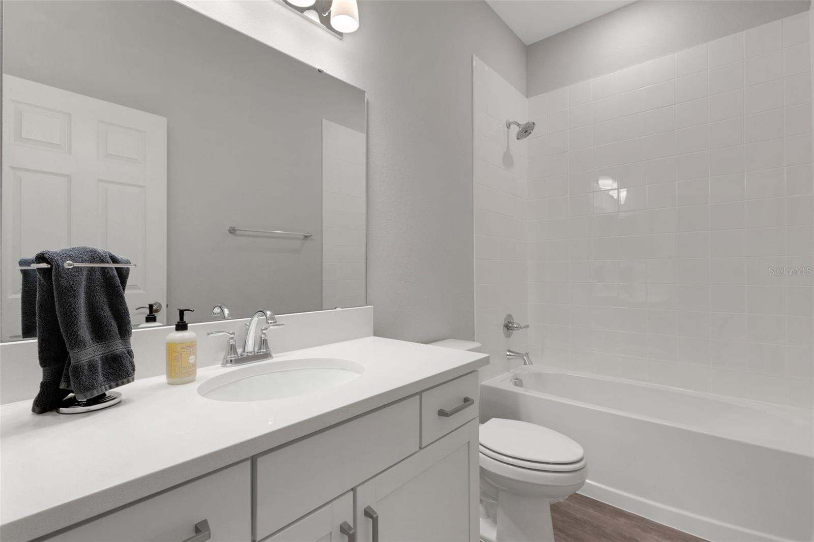 BRIDGEPORT LAKES PH 1 - Residential