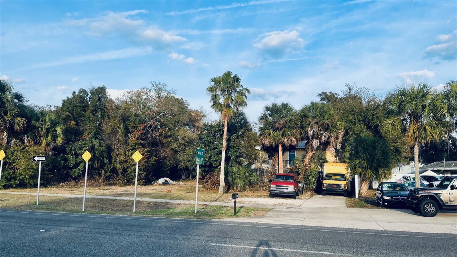 HARBOR OAKS - Commercial Sale