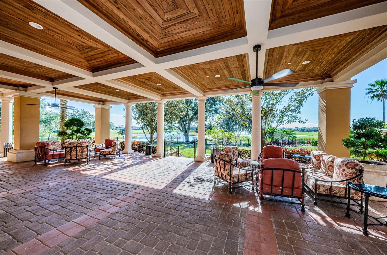 CHAMPIONS CLUB - Residential