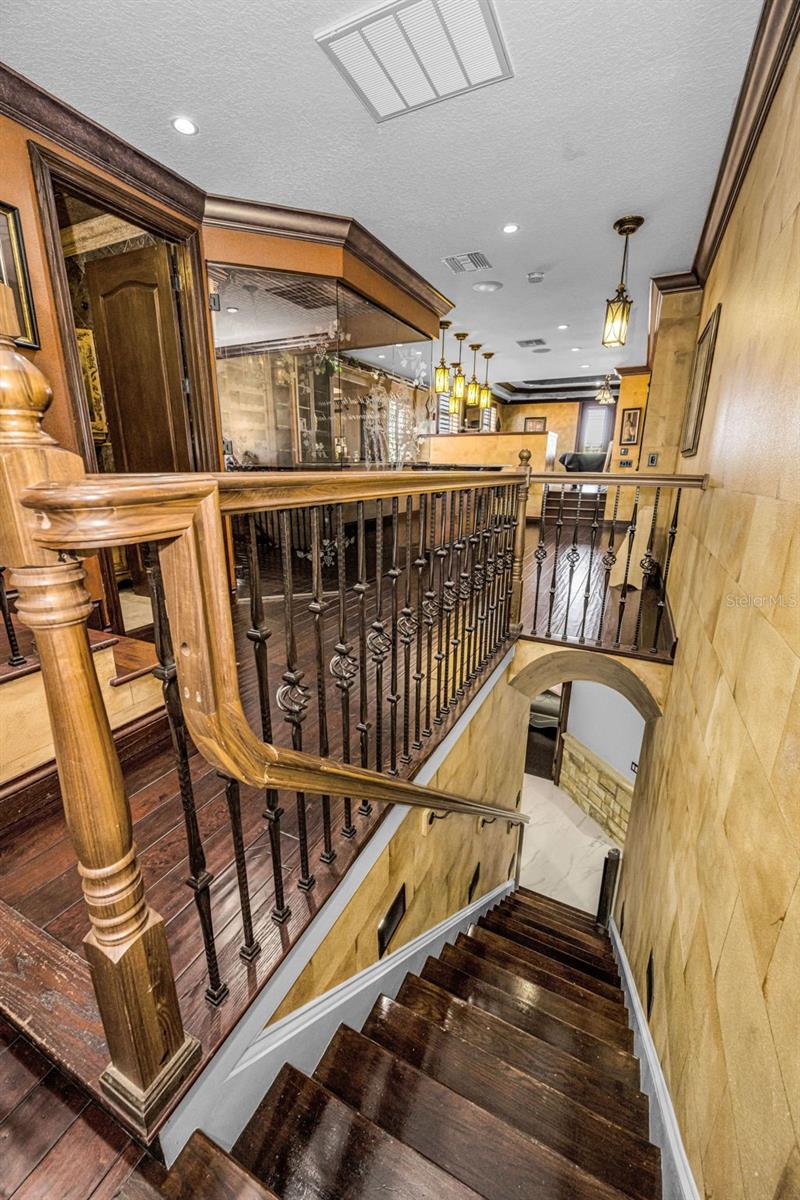 CHAMPIONS CLUB - Residential