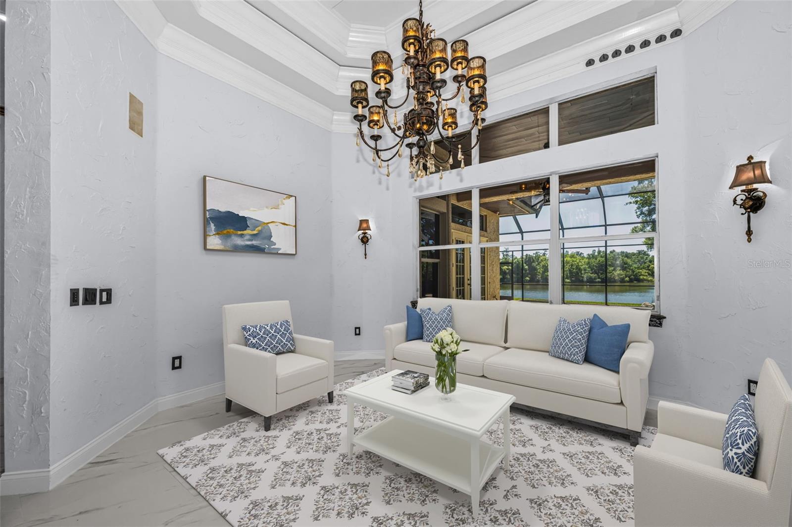 CHAMPIONS CLUB - Residential