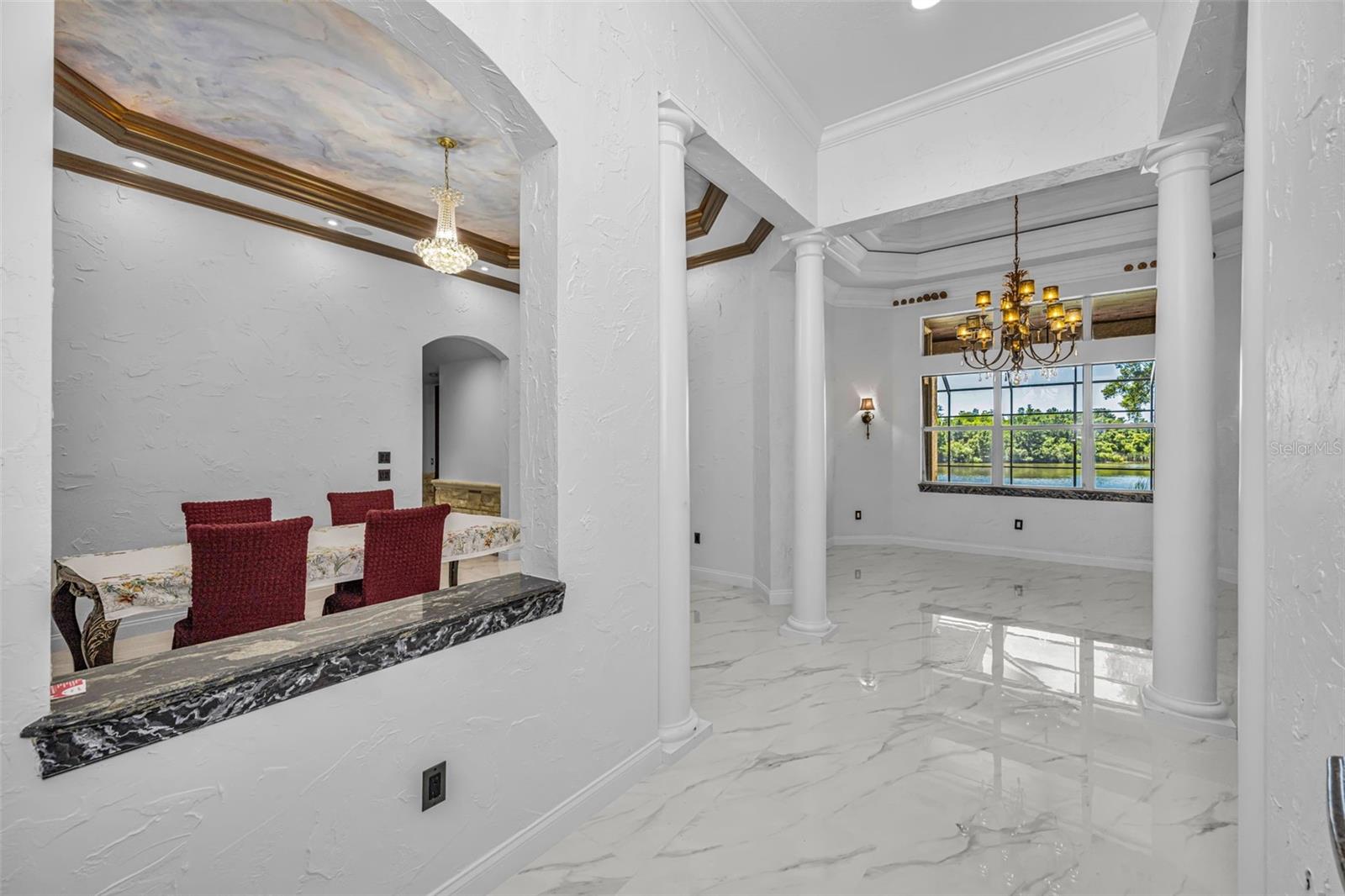 CHAMPIONS CLUB - Residential