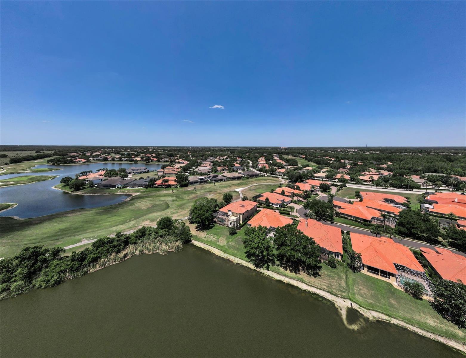 CHAMPIONS CLUB - Residential