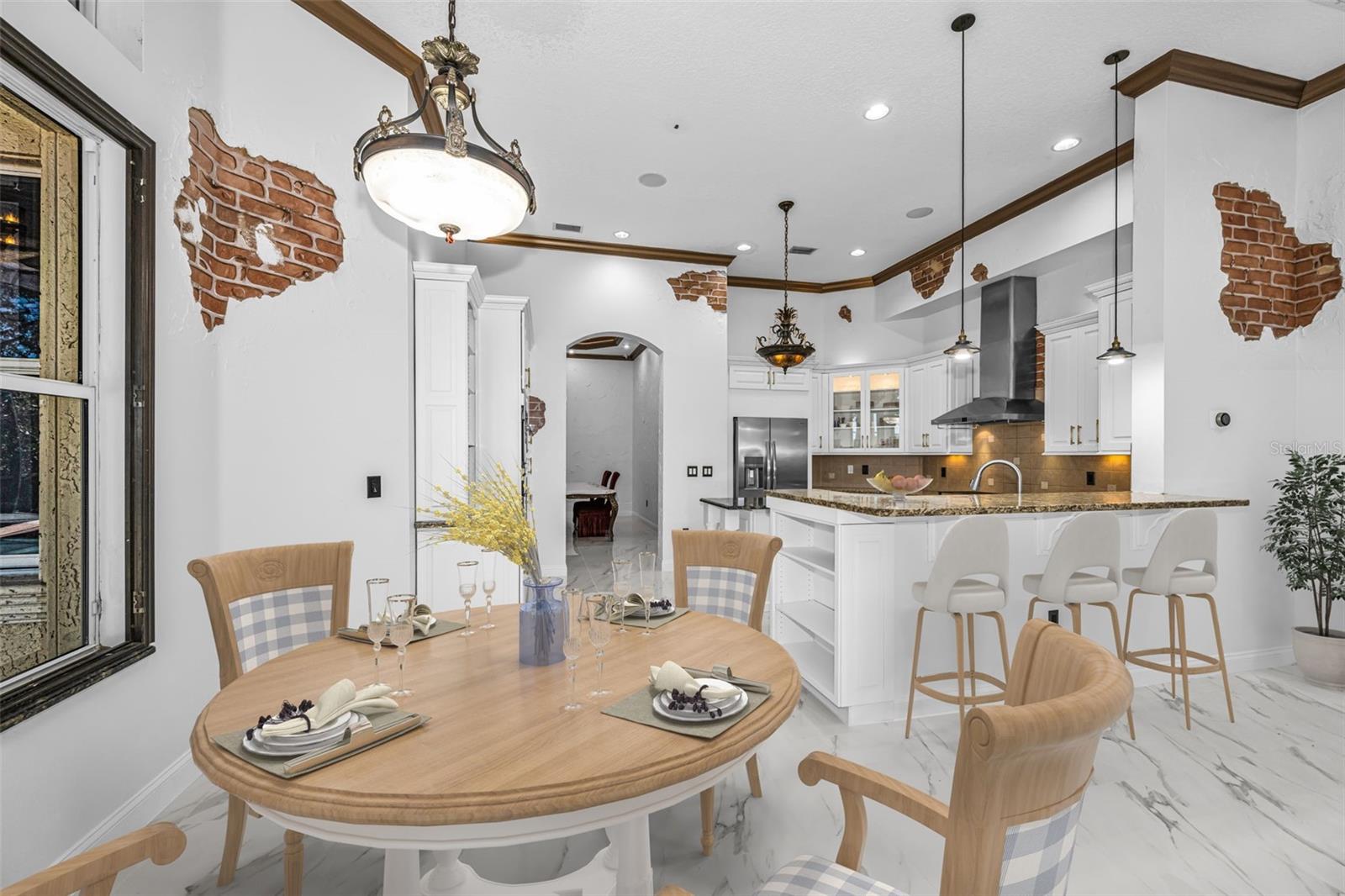 CHAMPIONS CLUB - Residential