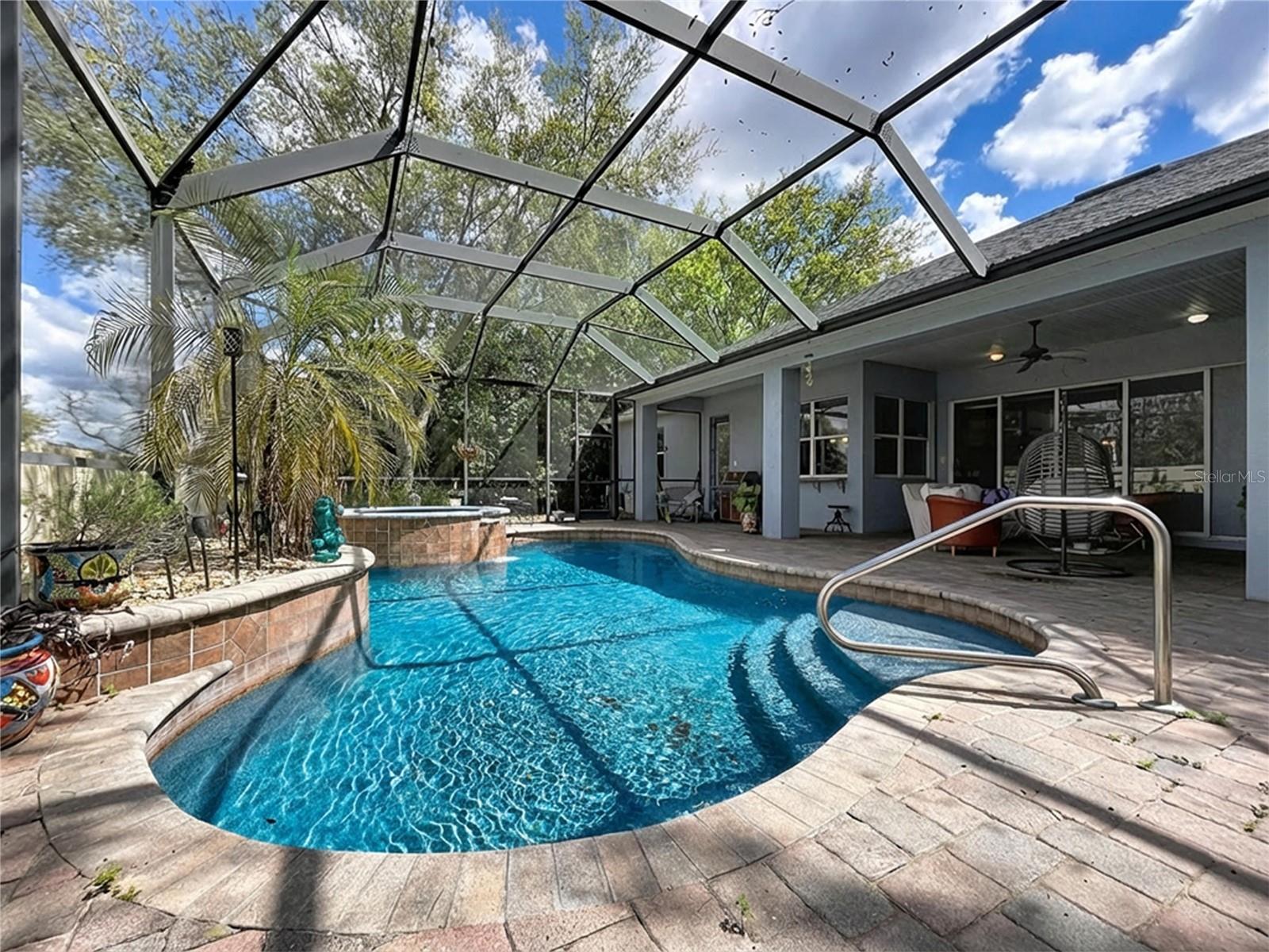 VINEYARDS - Residential