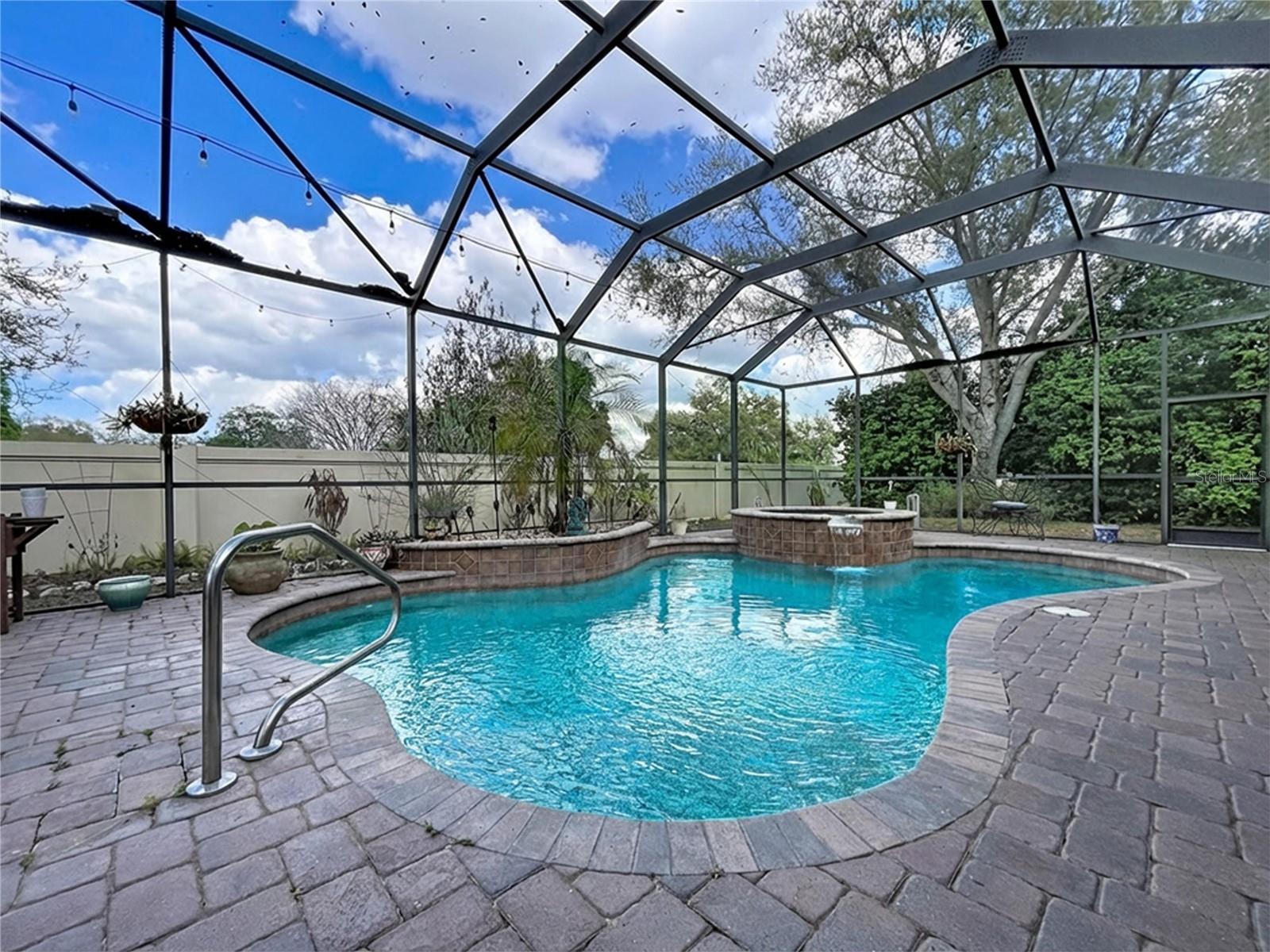 VINEYARDS - Residential