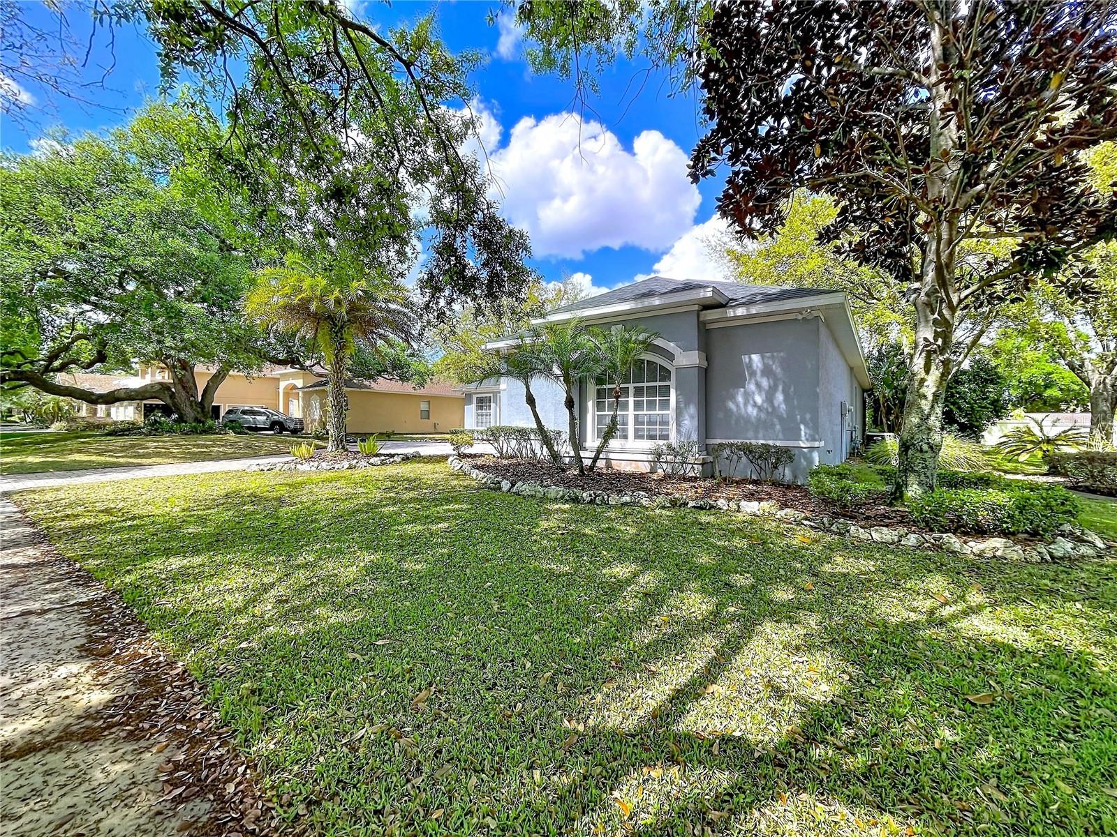 VINEYARDS - Residential