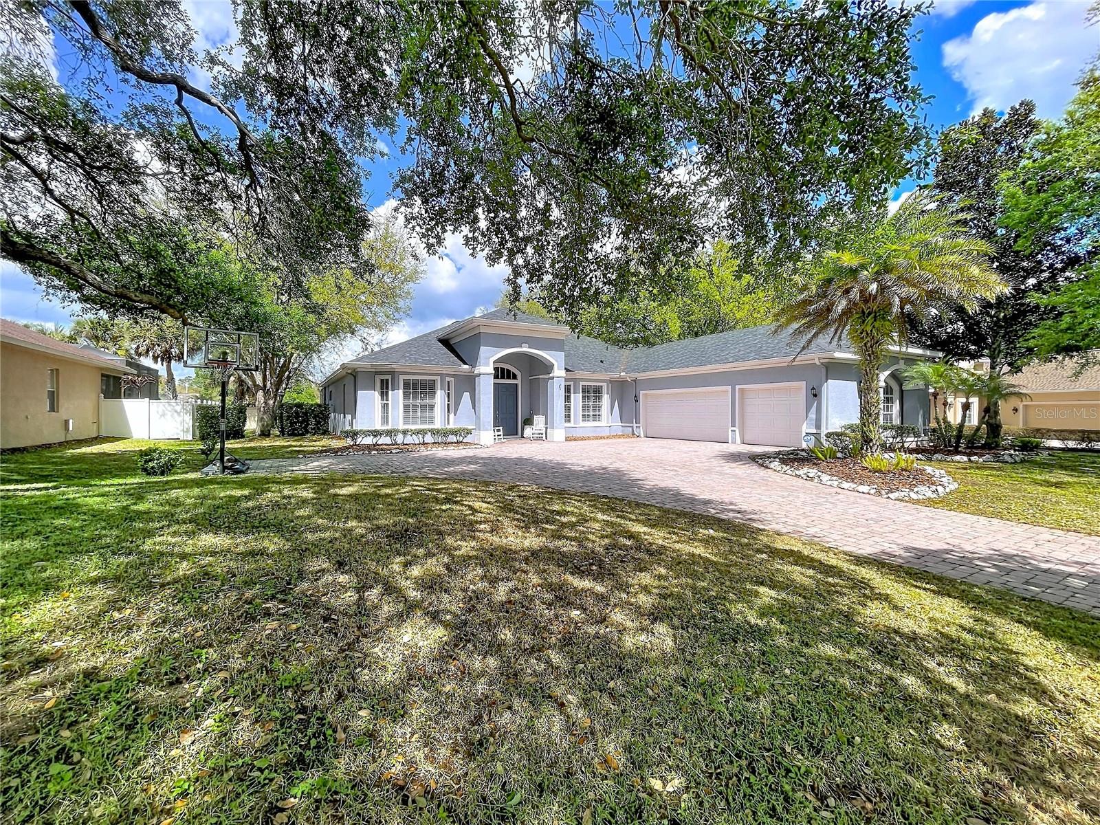 VINEYARDS - Residential