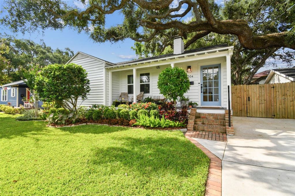 Photo of 3004 W San Miguel Street, Tampa, FL 33629 (MLS # TB8426737)