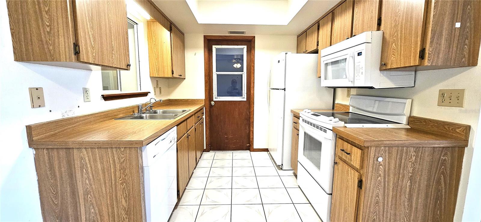 PALM CAY UN 02 & REPLAT/TRACT - Residential