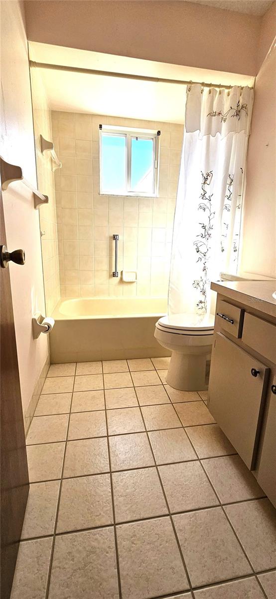 PALM CAY UN 02 & REPLAT/TRACT - Residential