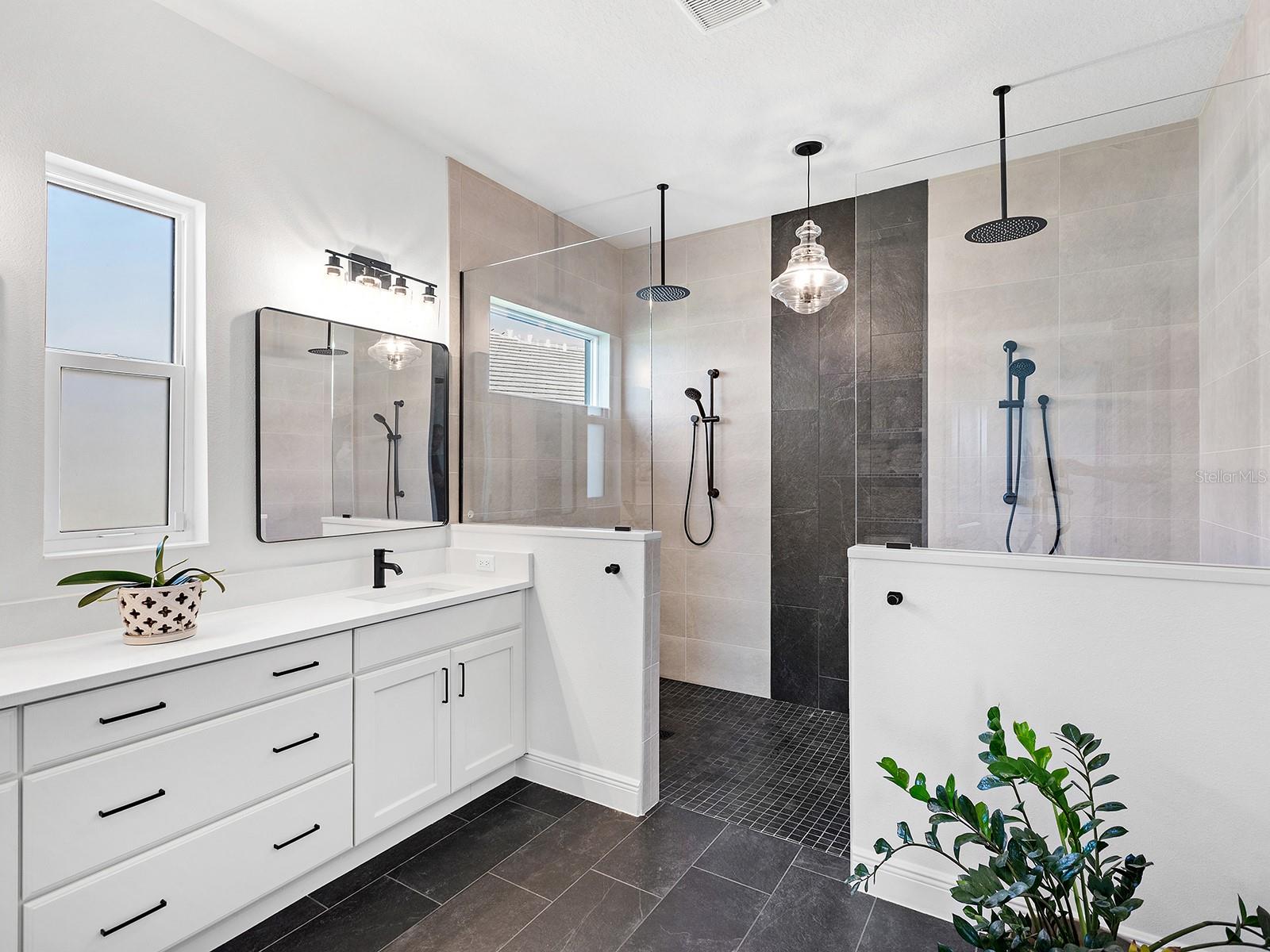 WATERCOLOR PLACE - Residential