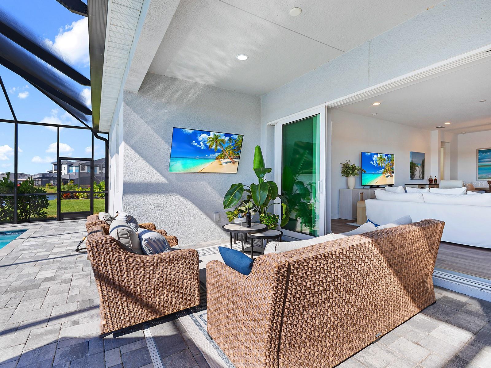 WATERCOLOR PLACE - Residential