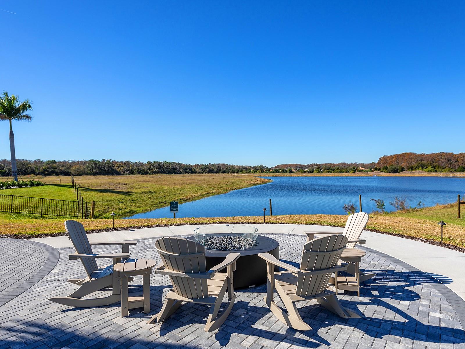 WATERCOLOR PLACE - Residential