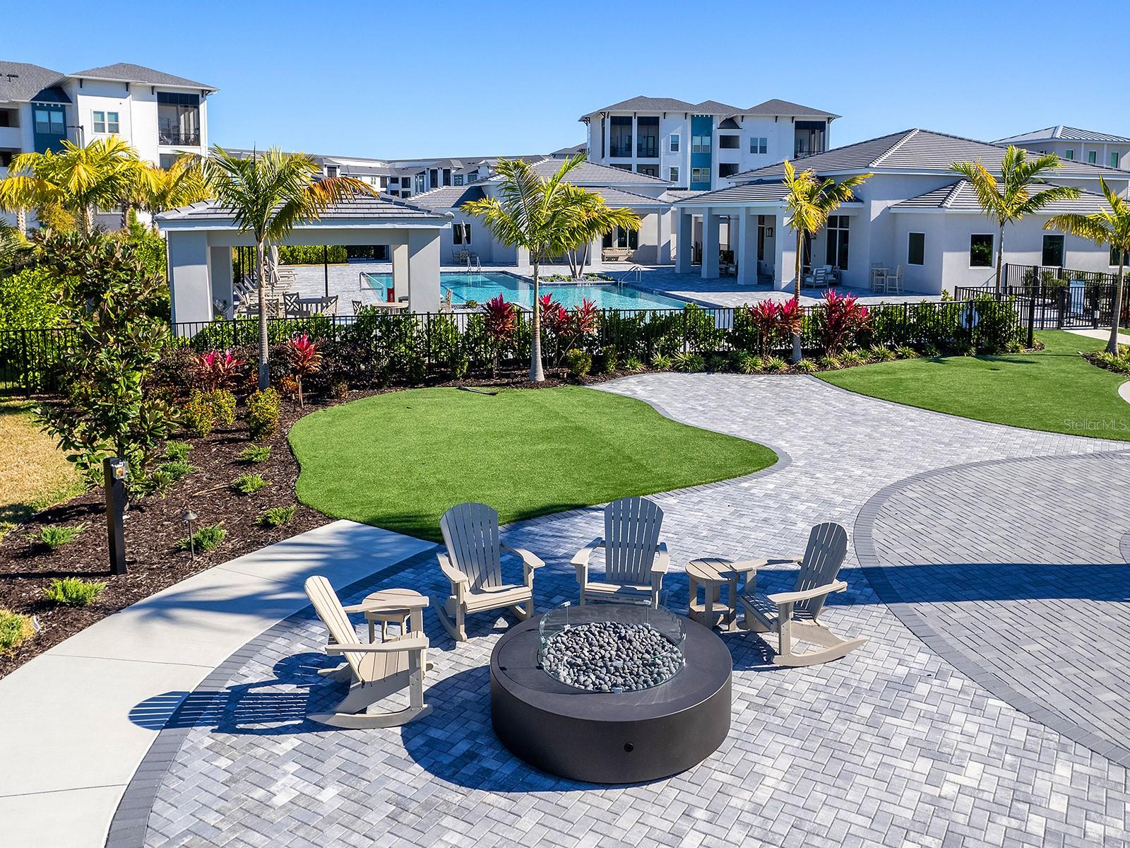 WATERCOLOR PLACE - Residential