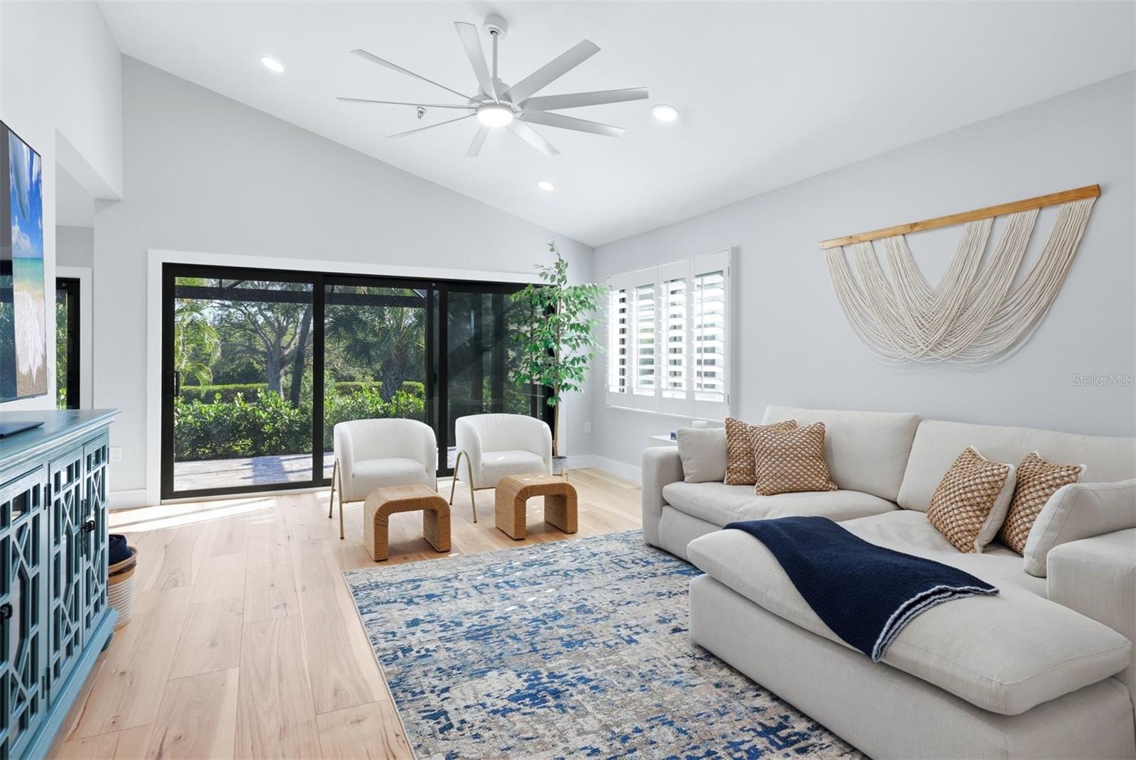 2141 HARBOURSIDE DRIVE 1203
