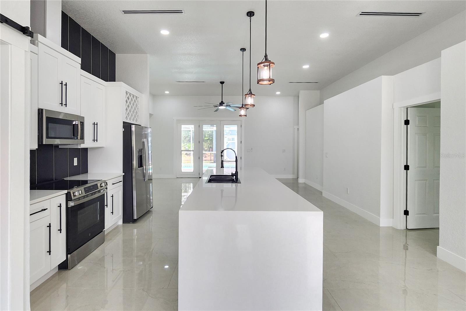 QUAIL WOODS - Residential