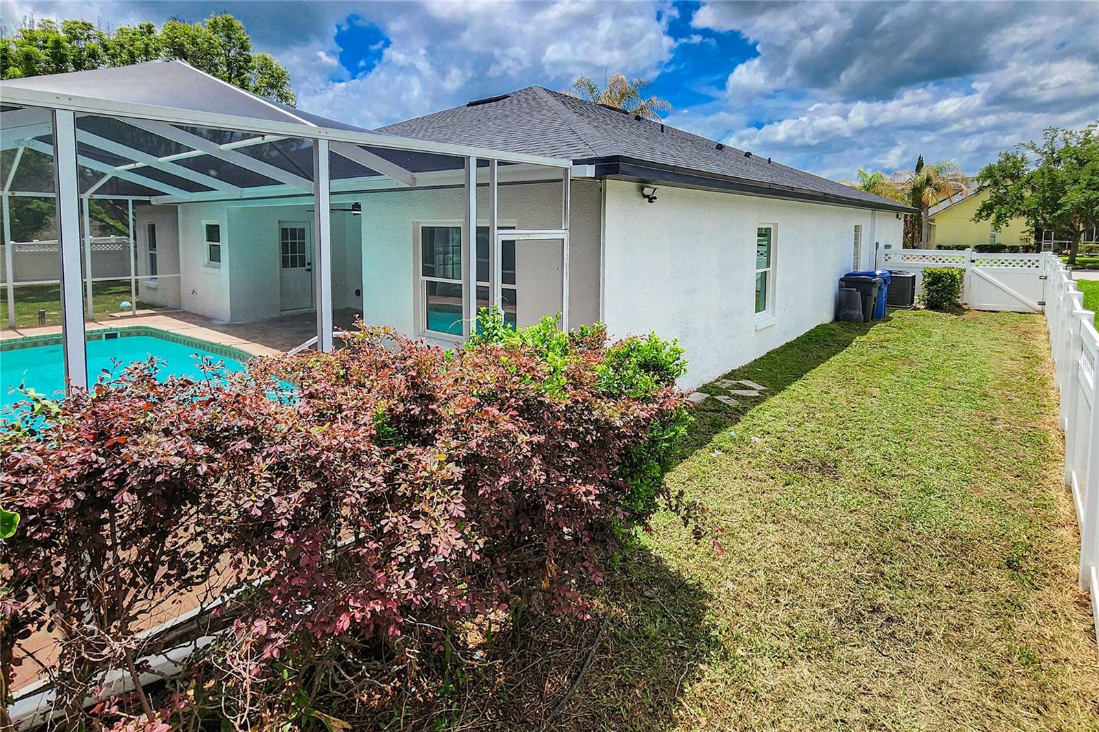 QUAIL WOODS - Residential