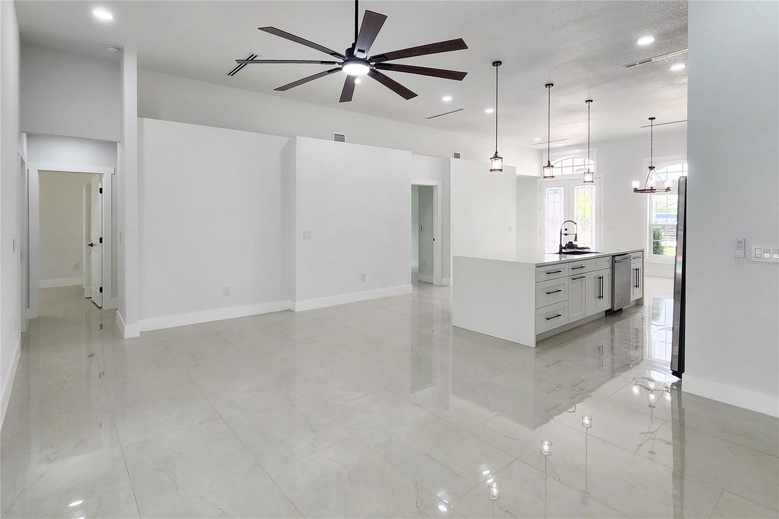 7027 FRASCATI LOOP
