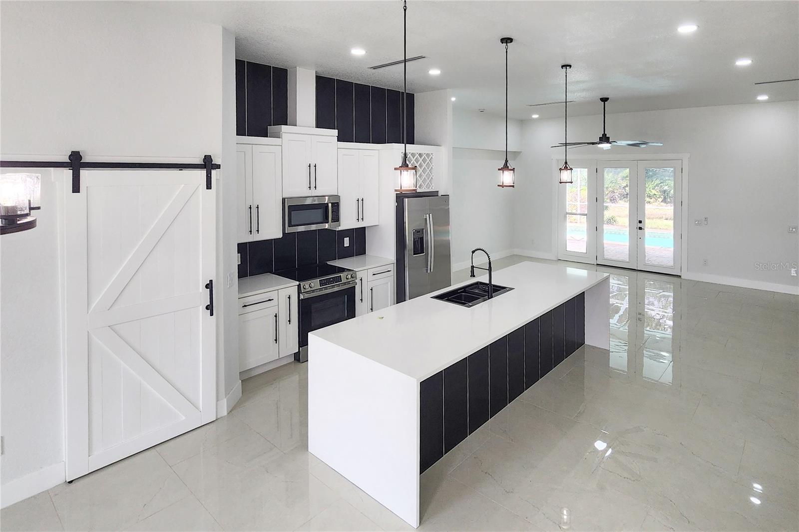 QUAIL WOODS - Residential